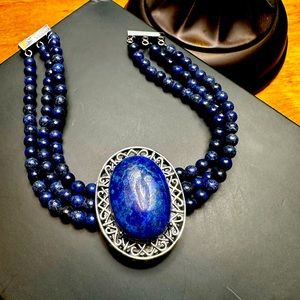 Vintage blue stone bracelet with magnetic closure. 7inch